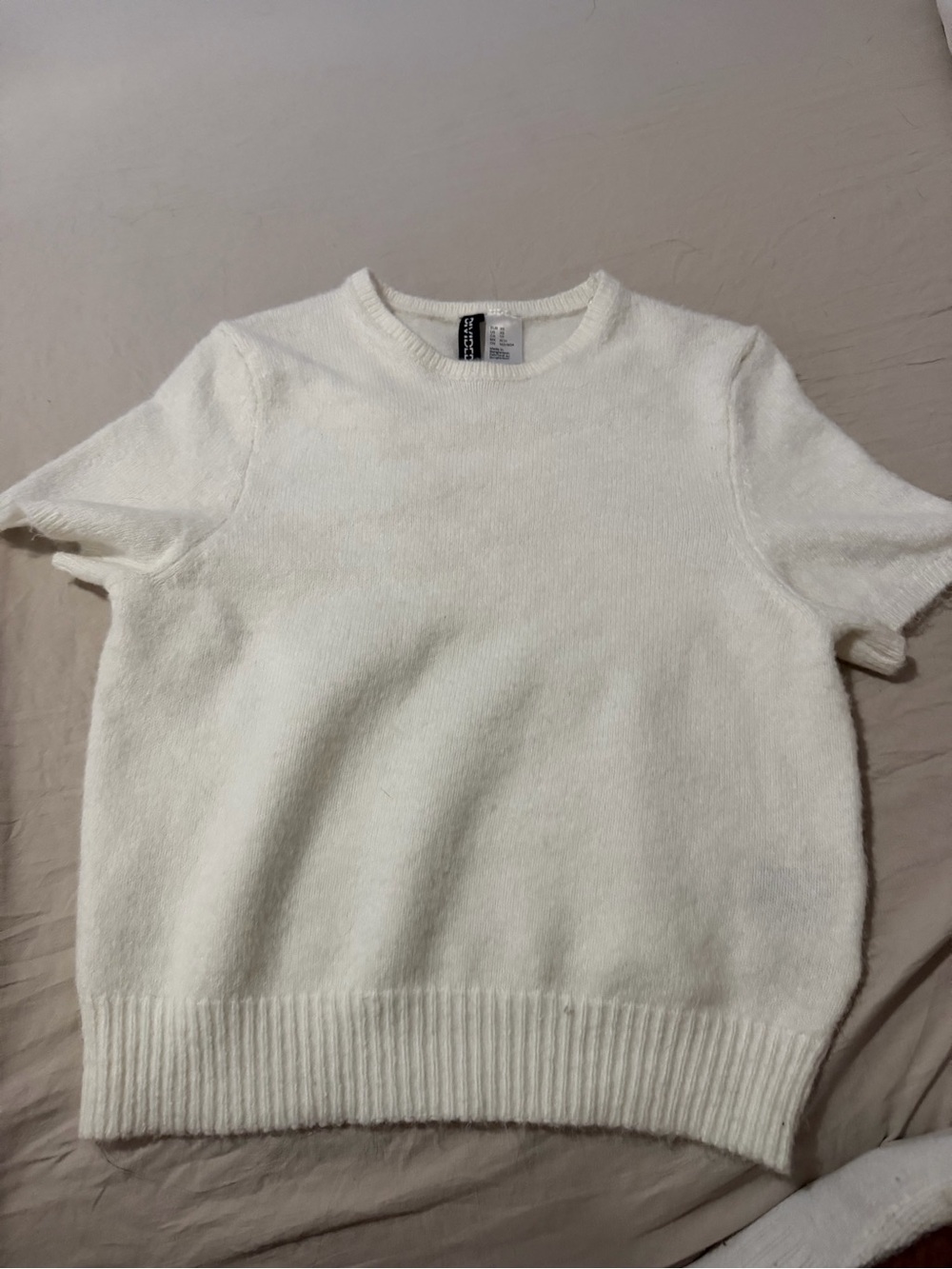 Divided Cream Crewneck Short-Sleeve Sweater